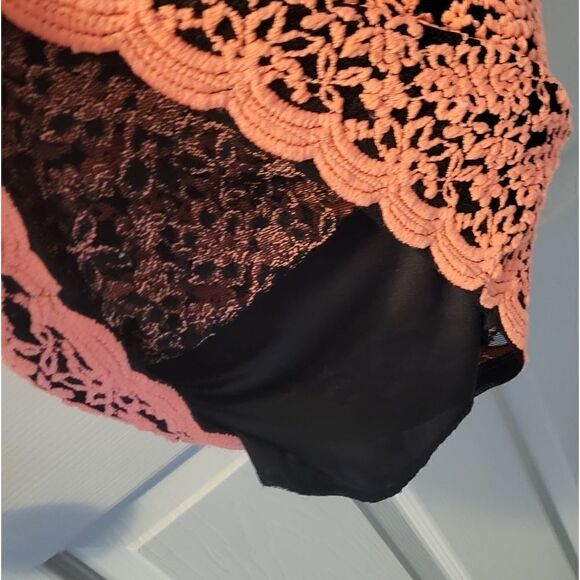 Coral Double Layer Eyelet Dress - Picture 6 of 8